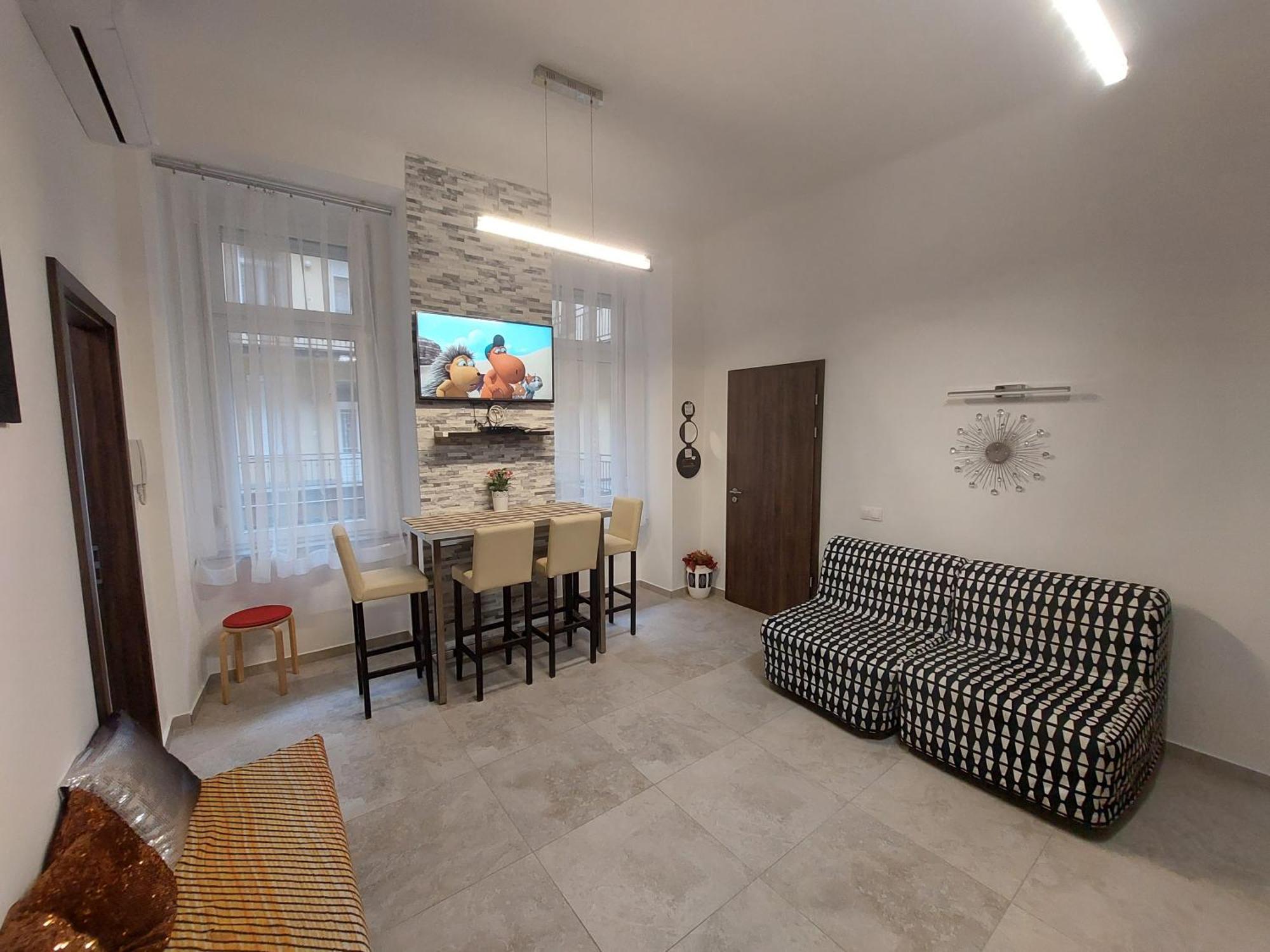 Gold Basilica Apartment Будапеща Екстериор снимка