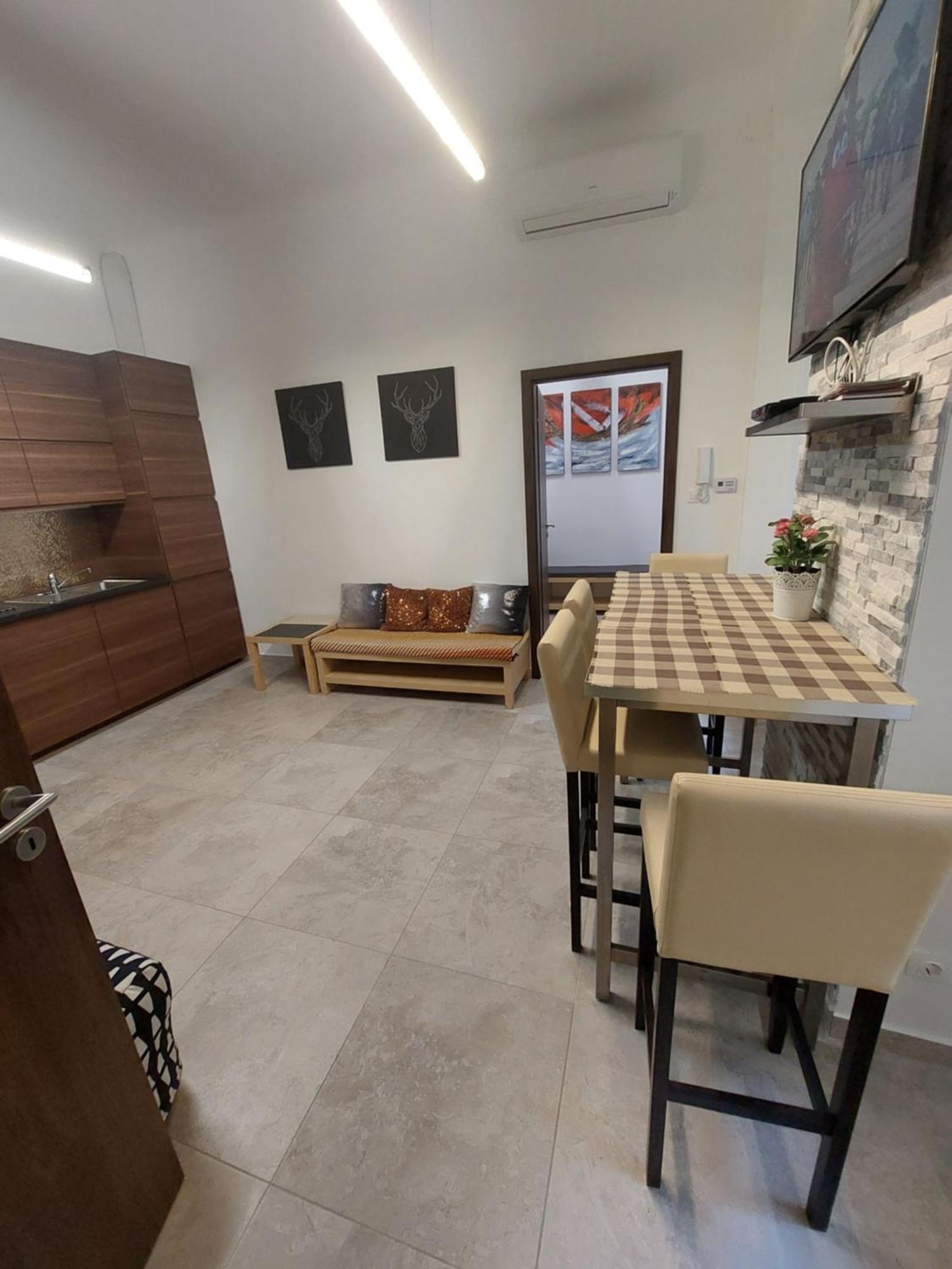 Gold Basilica Apartment Будапеща Екстериор снимка